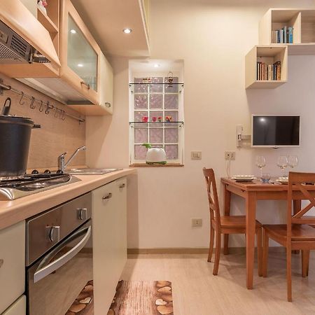 Coronari Central Apartment Rome Buitenkant foto