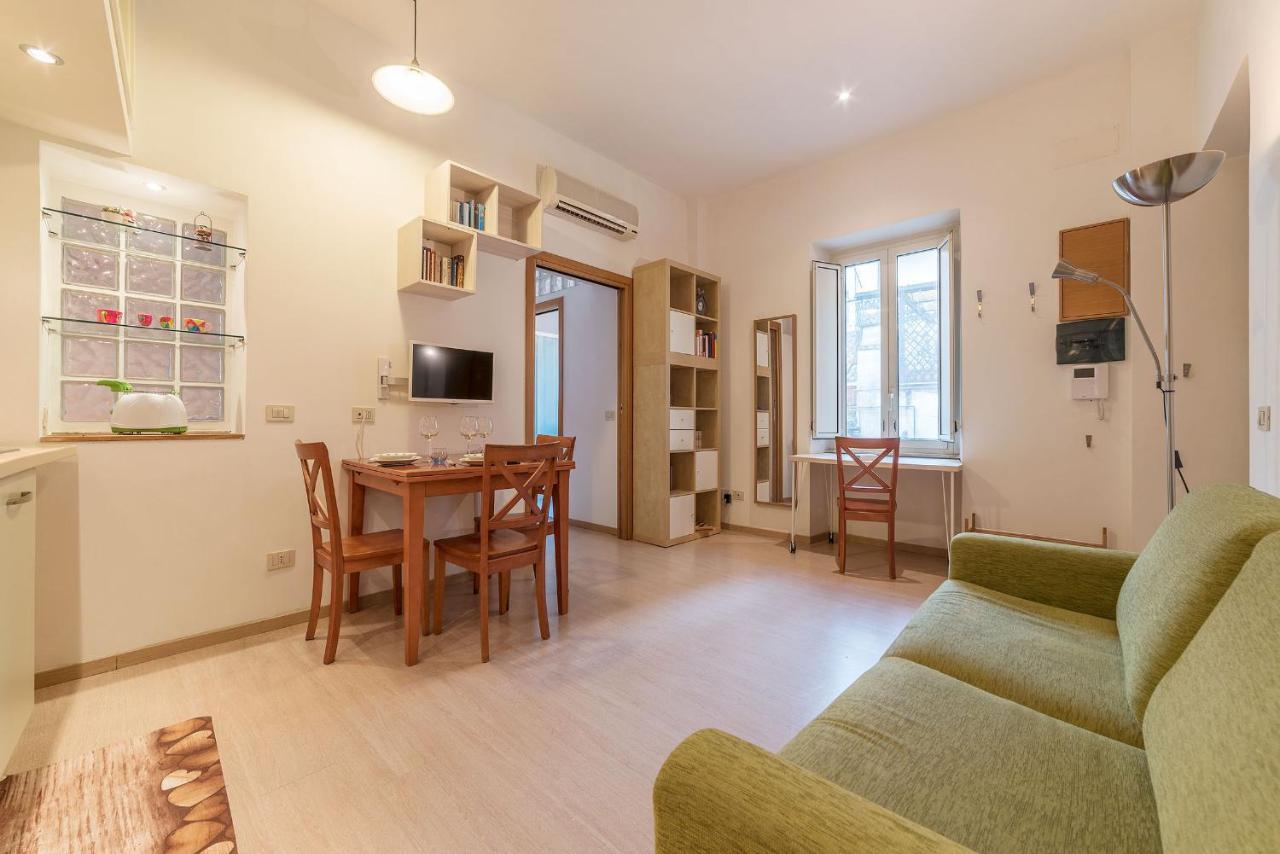 Coronari Central Apartment Rome Buitenkant foto